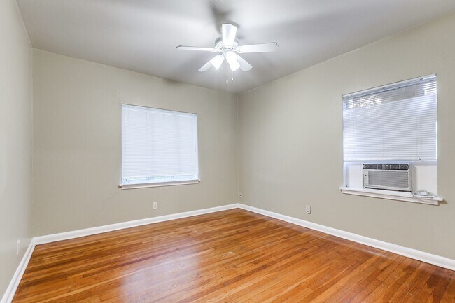 Building Photo - 229-N