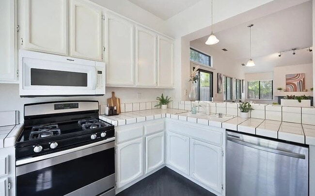 Building Photo - 4401 Careyback Ave