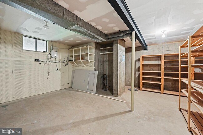 Building Photo - 5847 New England Woods Dr