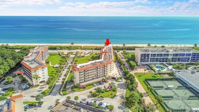 Building Photo - 2871 N Ocean Blvd