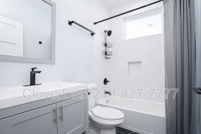 Building Photo - 2109 Schley Ave