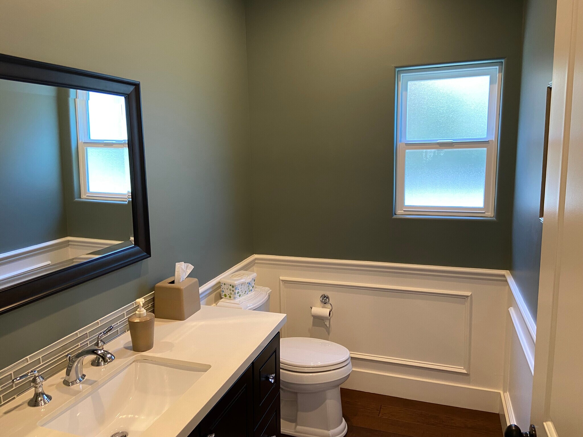 Building Photo - 4470 Stansbury Ave