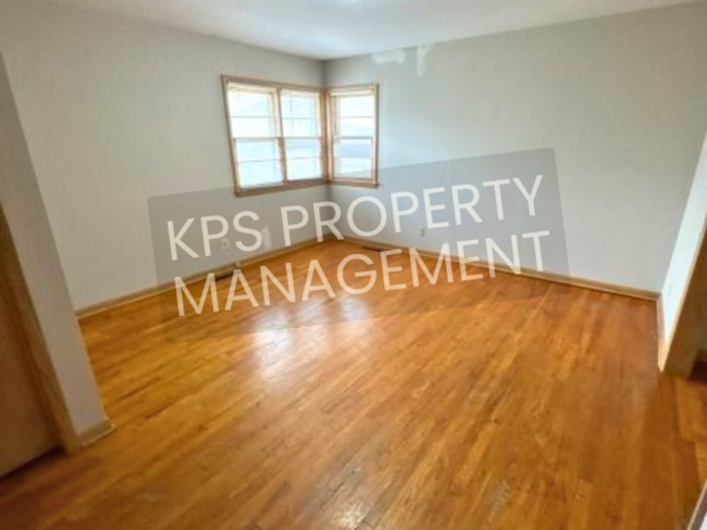 Building Photo - 1211 W Towanda Ave