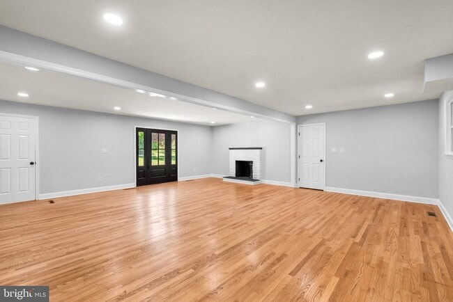 Building Photo - 14906 Dunstan Ln