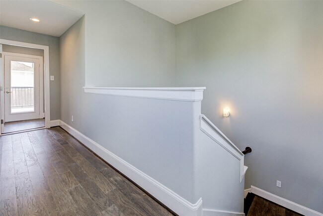 Building Photo - 4605 Nett St