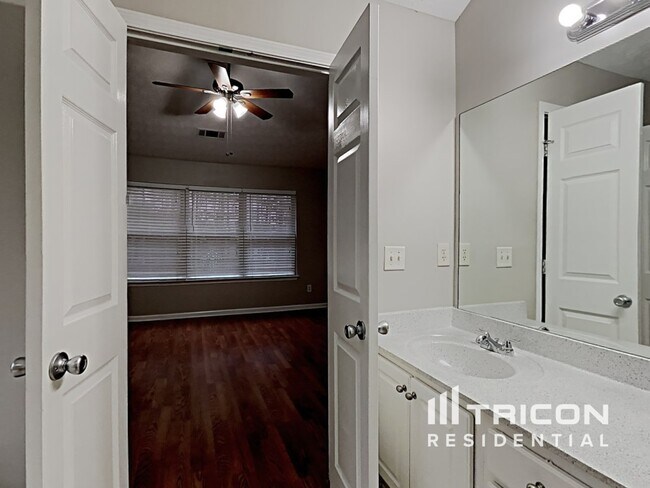 Building Photo - 931 Tilford Point Pl