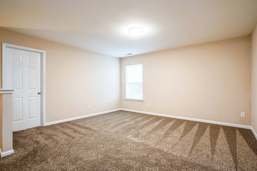 Building Photo - 3628 Pinkham Way
