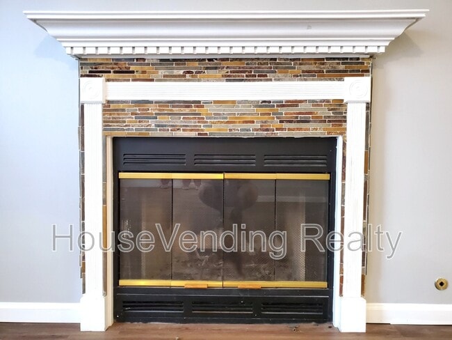 Building Photo - 9734 Hawkdale Ln