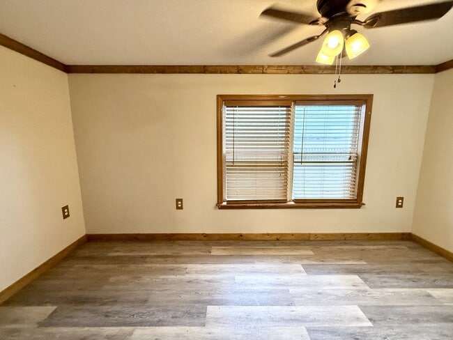 Building Photo - 52 Landmark Rd