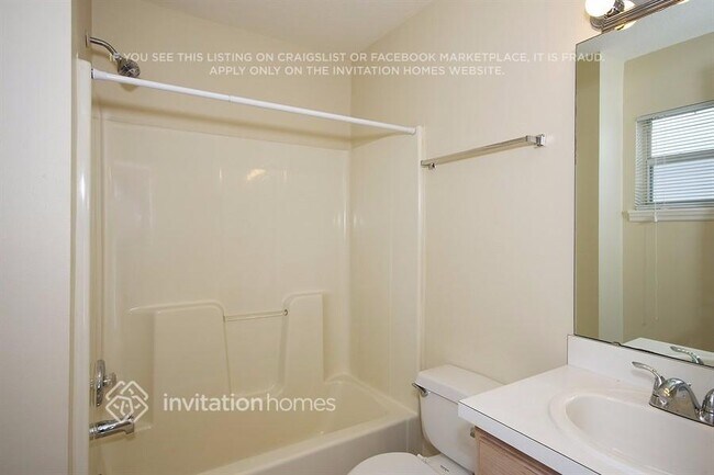 Building Photo - 6948 Long Needle Ct