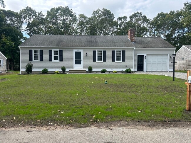 Primary Photo - 63 Rosemary Ln