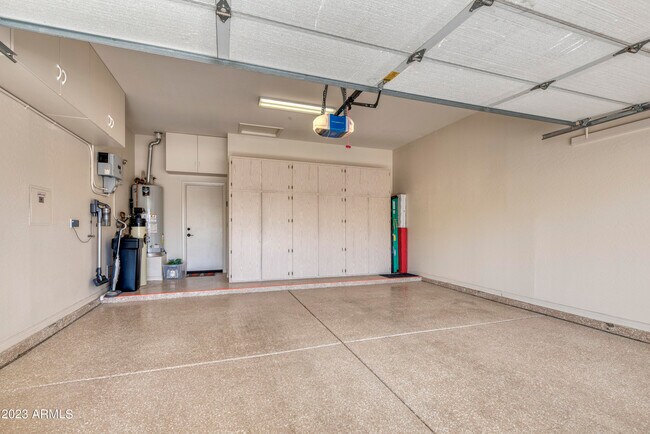 Building Photo - 6879 E Amber Sun Dr