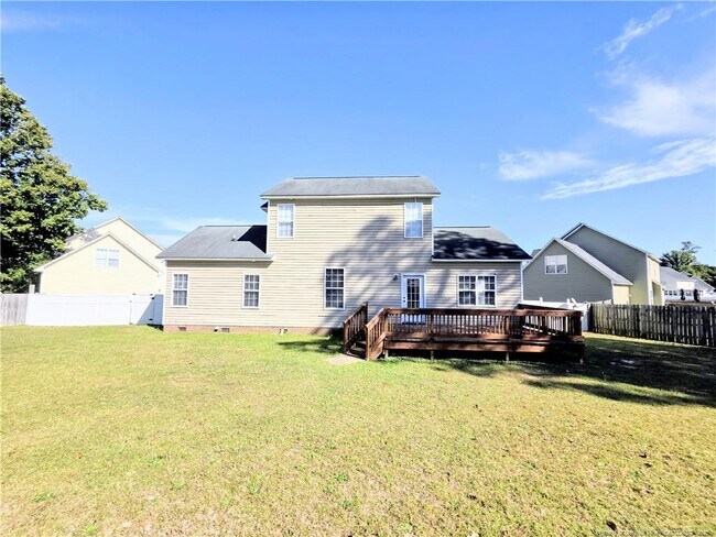 Building Photo - 1612 Middle Creek Cir