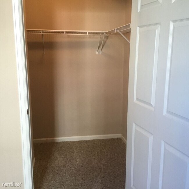 Building Photo - 2 br, 1 bath Condo - 12816 Ironstone Way