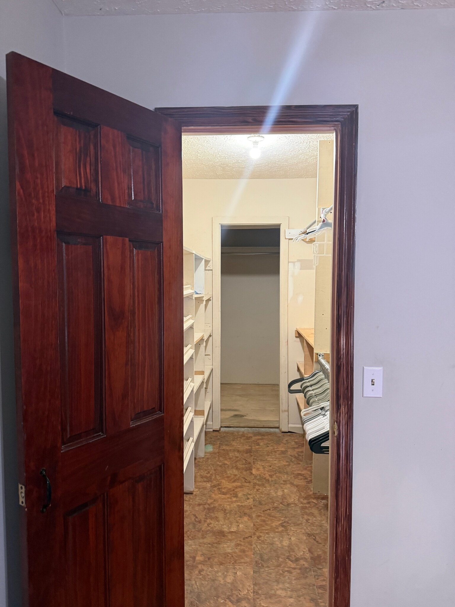 walk in closet - 255 Falcon Dr