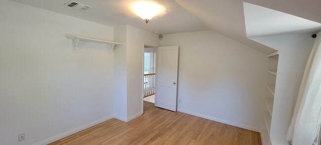 Building Photo - 661 Warner Ave