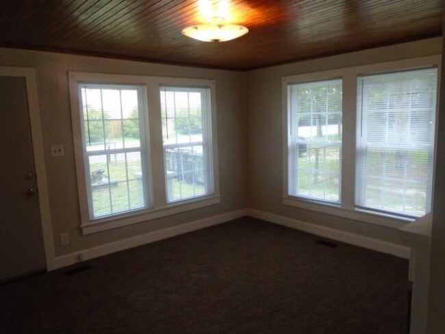 Building Photo - Plenty of Space in Hope Mills! $1050/month!