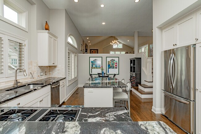 Kitchen - 515 River St