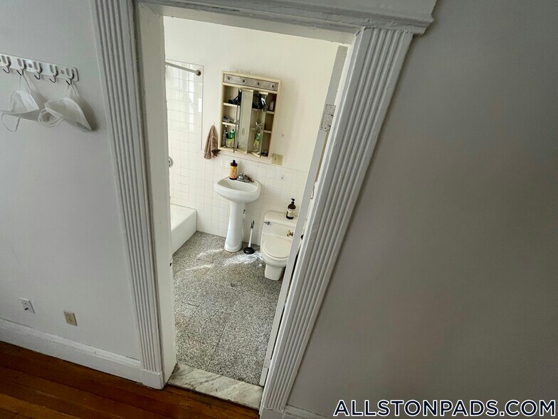 Building Photo - 1258 Commonwealth Avenue