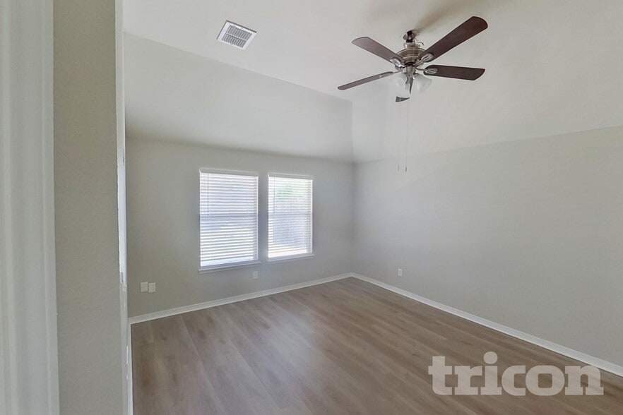 Building Photo - 5646 Hunters Bend Ln