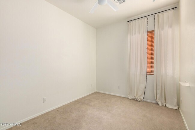 Building Photo - 10440 W Cashman Dr