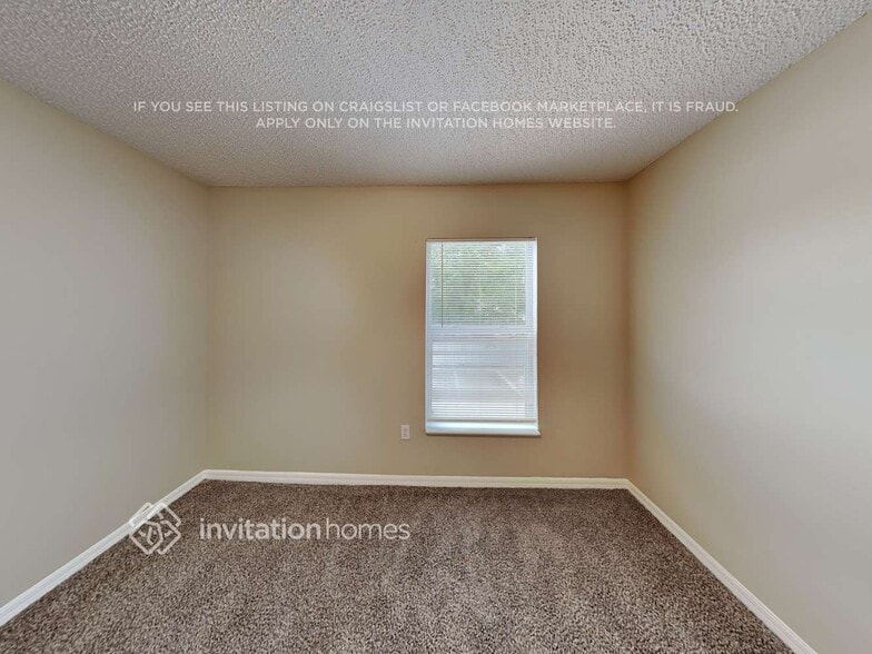 Building Photo - 843 Vanderbilt Dr