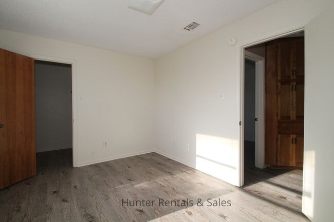 Primary Photo - Comfortable Two-Story Townhouse
