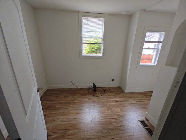 Building Photo - 1407 J St