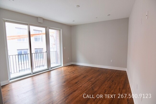 Building Photo - 330 Cambridge St