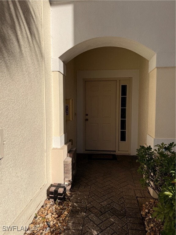 Building Photo - 860 Hampton Cir