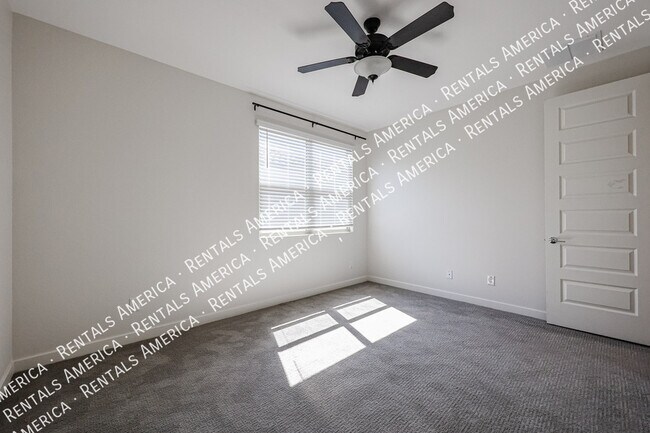 Building Photo - 743 N Abalone Ct.