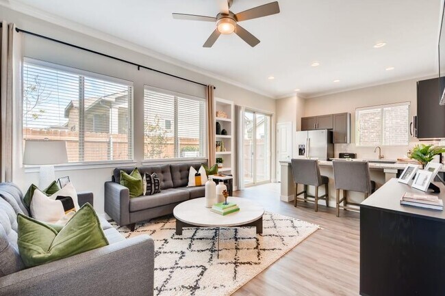 Building Photo - 8500 Comanche Springs Dr