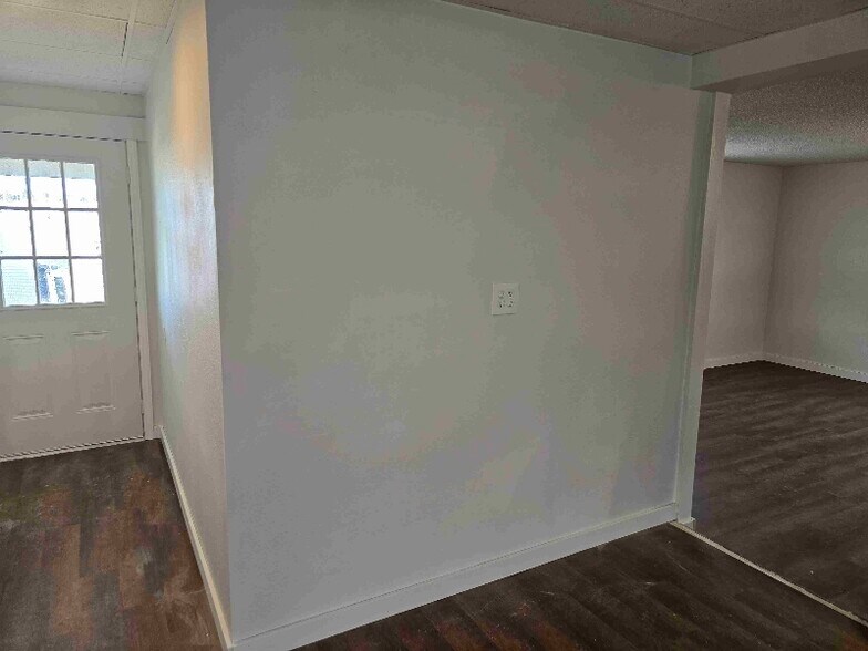 Building Photo - 673 Whittle Ln