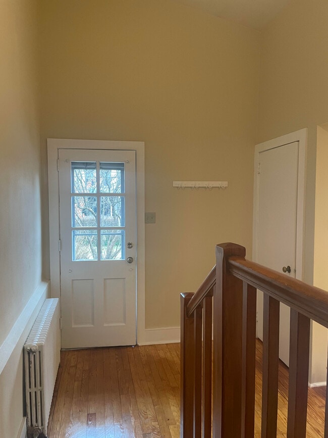 Foyer - 181 E Court St