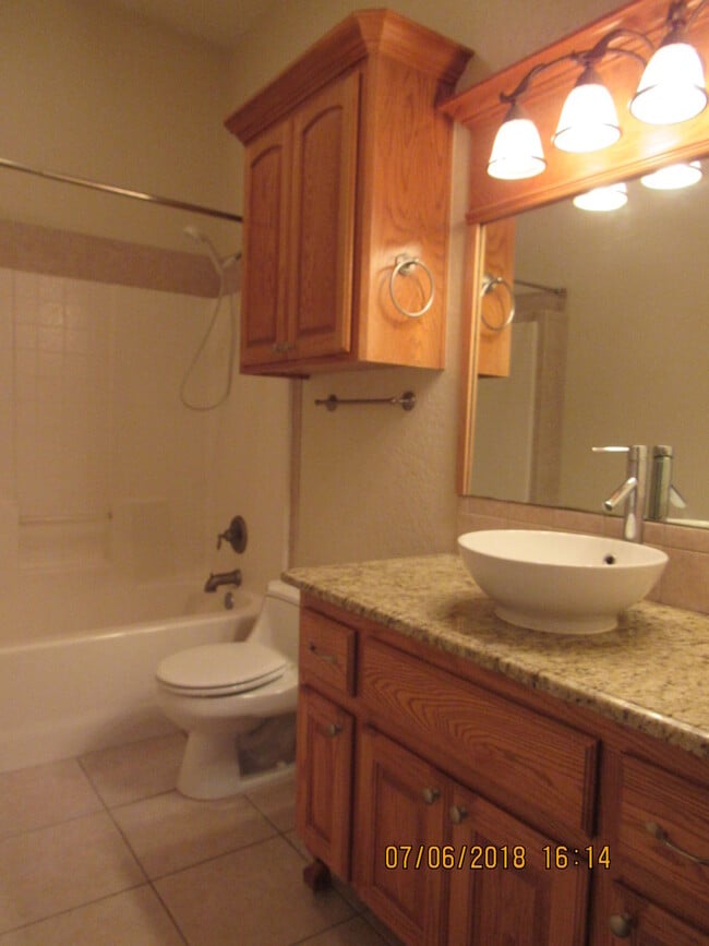 Building Photo - Pet Negotiable Upon Homeowner Approval!!