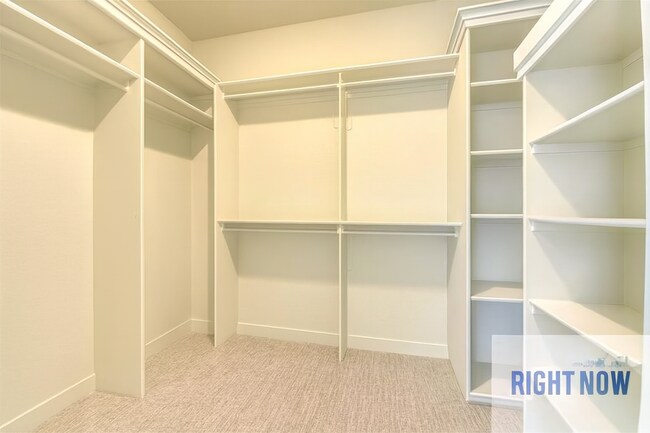 Building Photo - 4113 W Gray Fox St