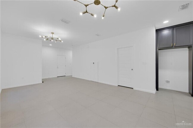 Building Photo - 23 N 28th St