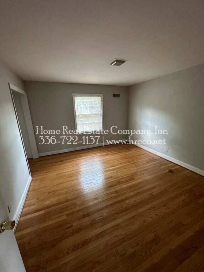 Building Photo - 1615 W Northwest Blvd