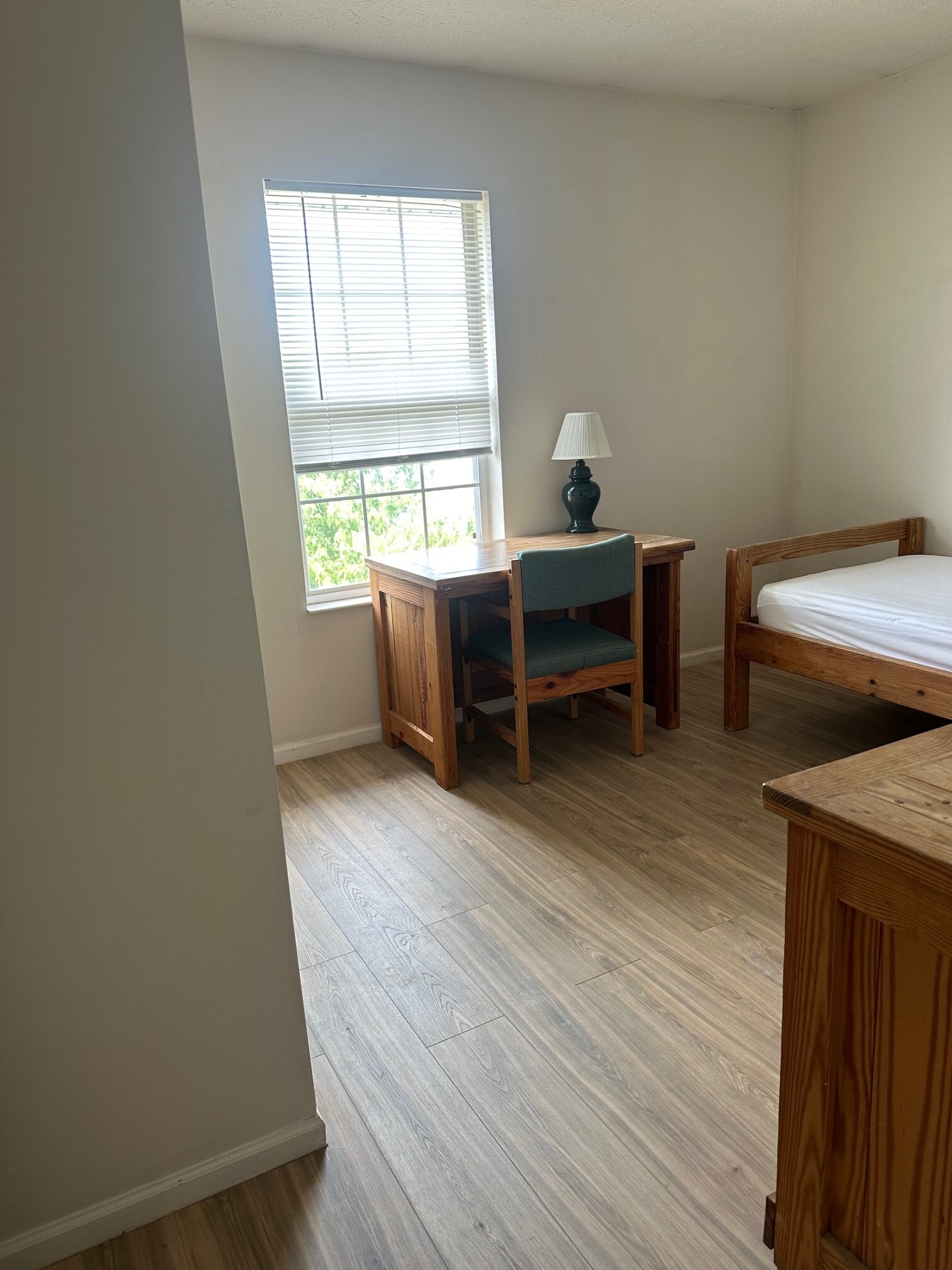 Building Photo - 15 S Shafer St