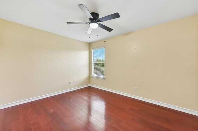 Building Photo - 12712 Ring Dr