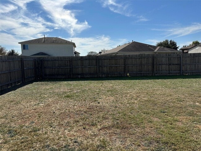 Building Photo - 316 Pack Horse Dr