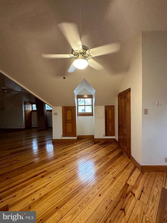 Primary Photo - 230 W Main St