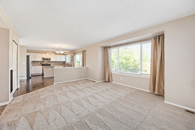 Building Photo - "COMING SOON" Spacious & Inviting Highland...