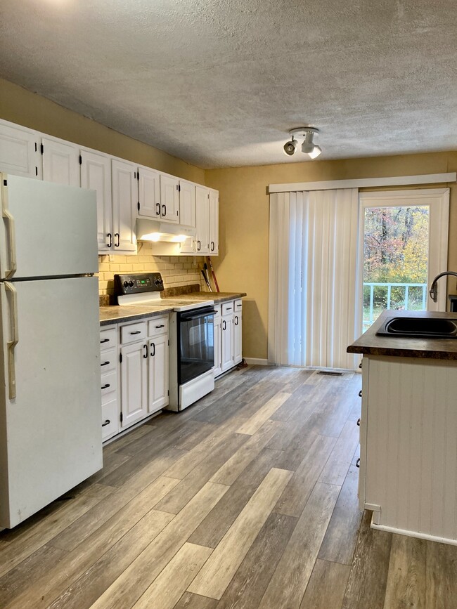 Building Photo - 1234 W County Rd 1300 N