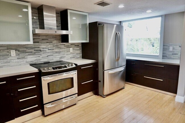 Building Photo - 4623 NW 97th Ct