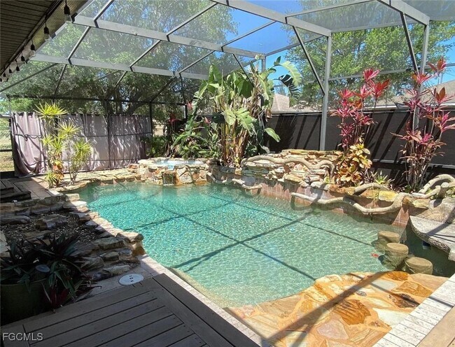 Primary Photo - 2115 NW 3rd Ave