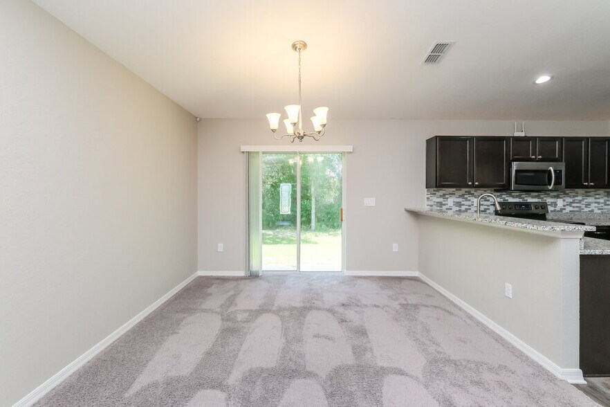 Building Photo - 8006 Brookeshire Dr