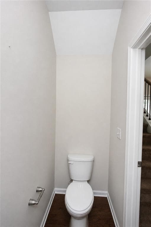 Building Photo - 2132 Greencrest Cir