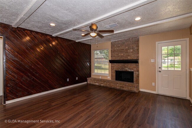 Building Photo - 12834 Timothy Dr
