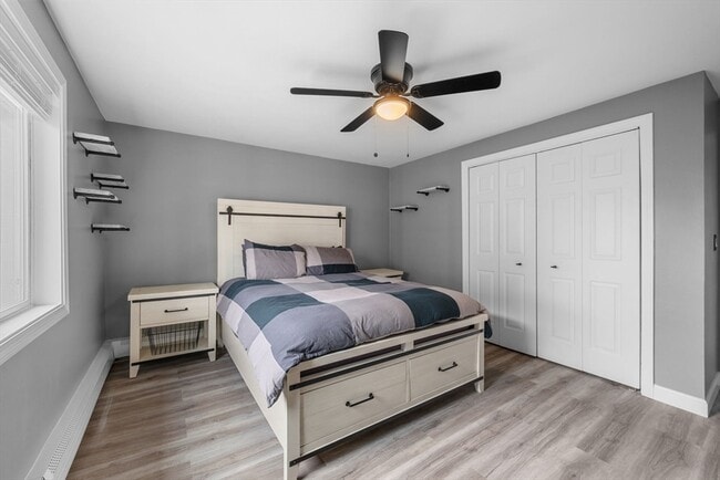 Building Photo - 145 Essex Ave